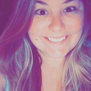 Meet your Posher, Hannah